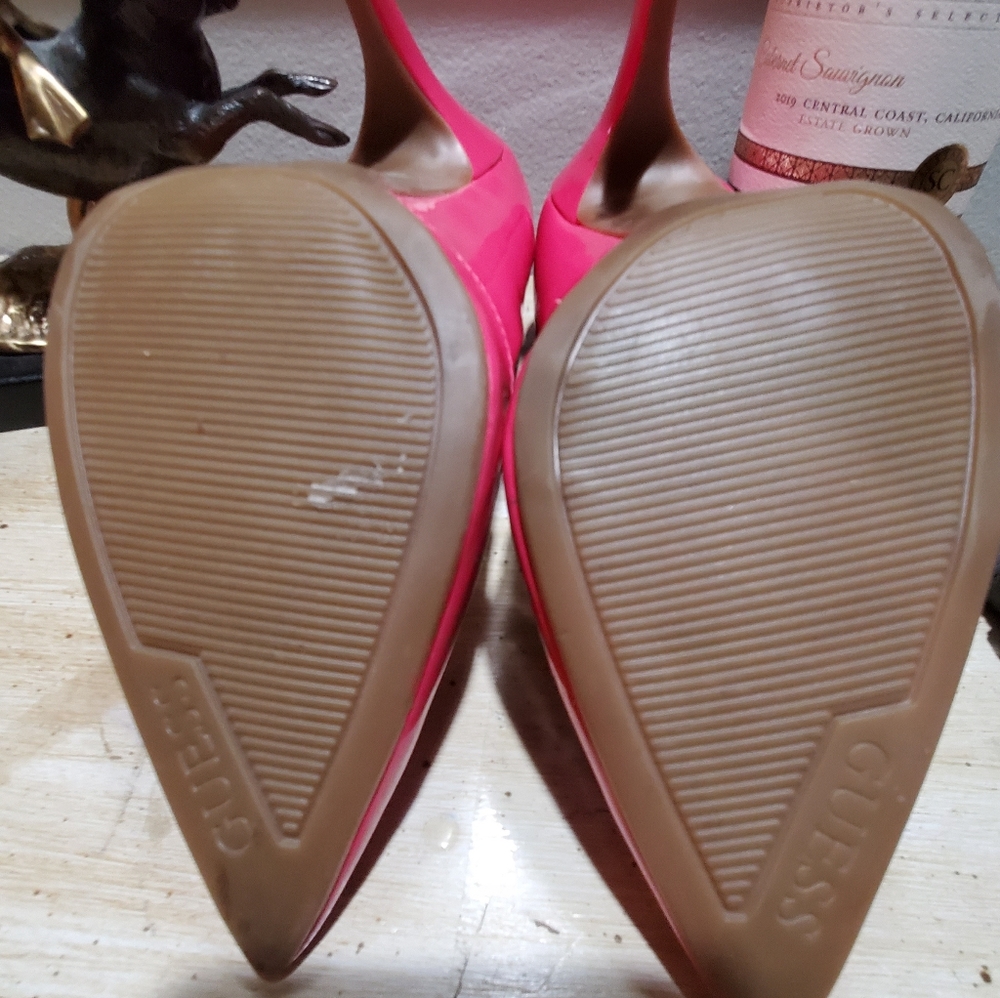 Shoes - Picture 3 of 4